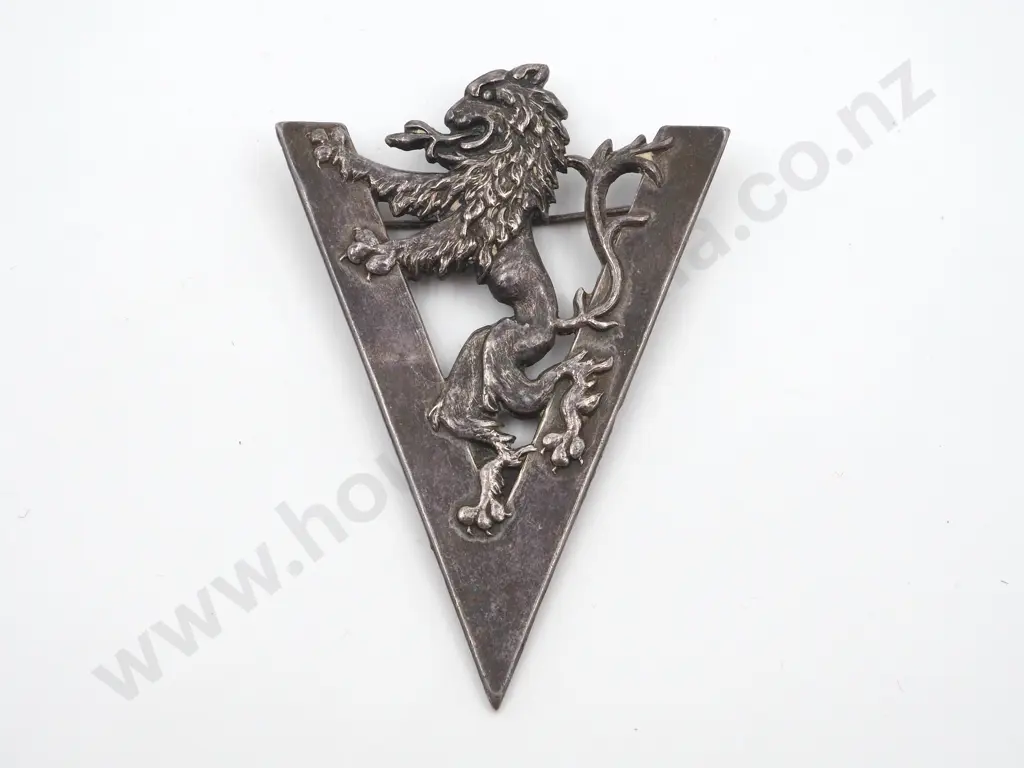 Sterling Silver  WW2 "Victory For Britain" Badge Image 1++