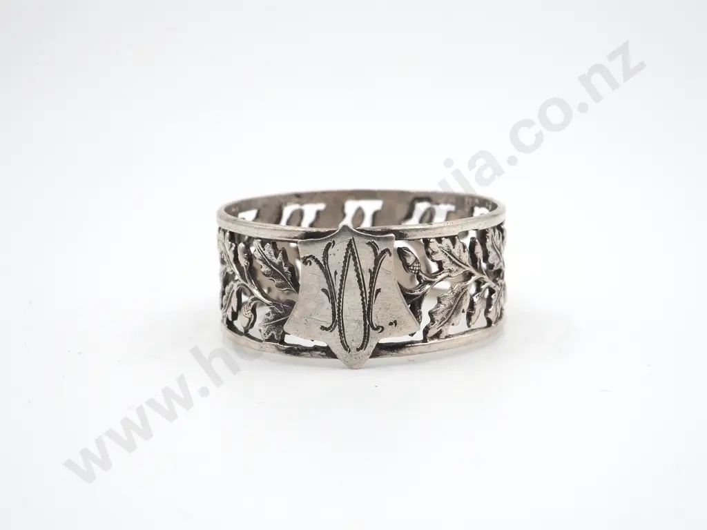 Large Sterling Silver Open Work Signet  Ring with Acorn & Oak Leave Pattern Image 1++