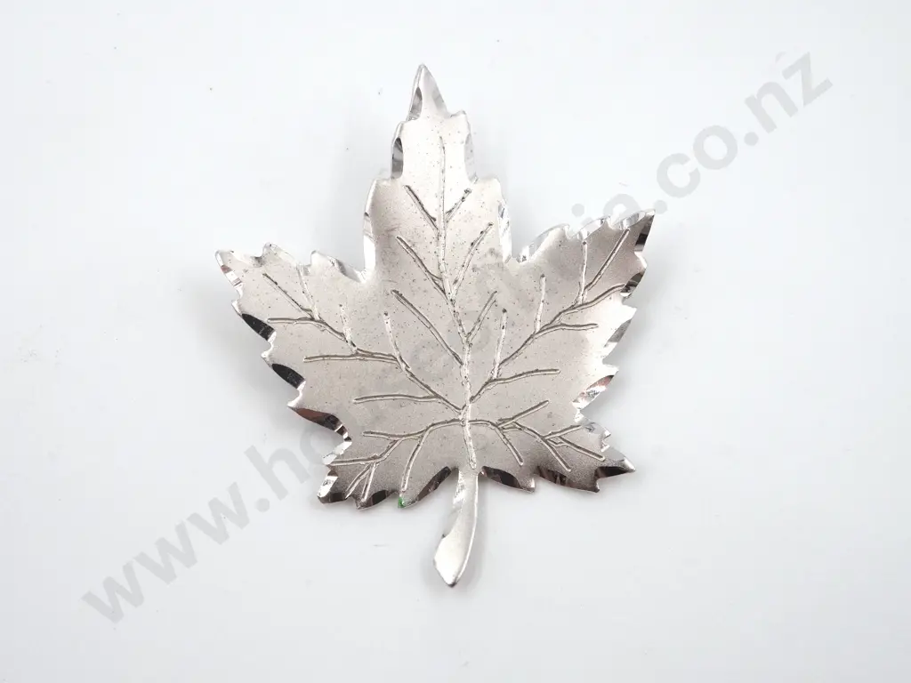 Sterling Silver Brooch In The Form Of A Maple Leaf Image 1++