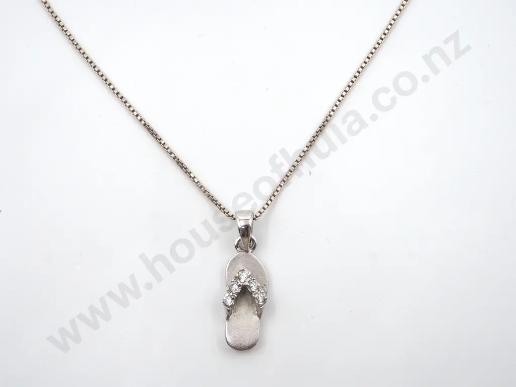 Sterling  Silver Jandal Set with White Stones On A Box Chain  Image 1++