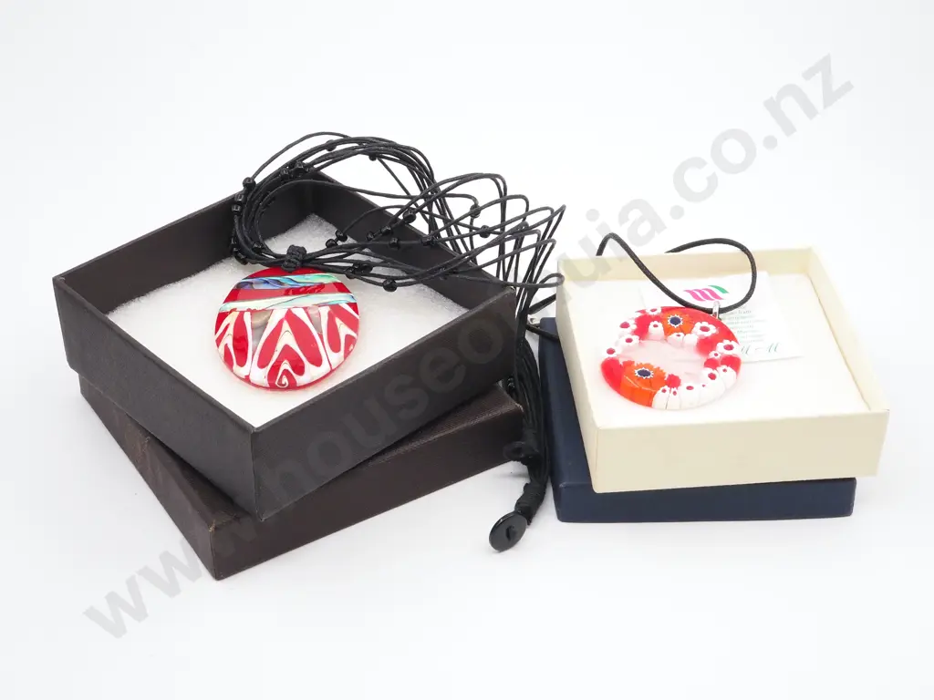 Mother of Pearl, Paua Shell & Red Resin Pendant & an Italian Millefiori Pendant Image 1++