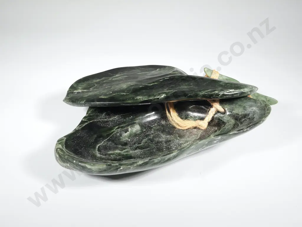 Polished Greenstone Box In The Form Of An Oyster Shell With An Attached Pendant on Cord. 19 x 13 cms Image 1++