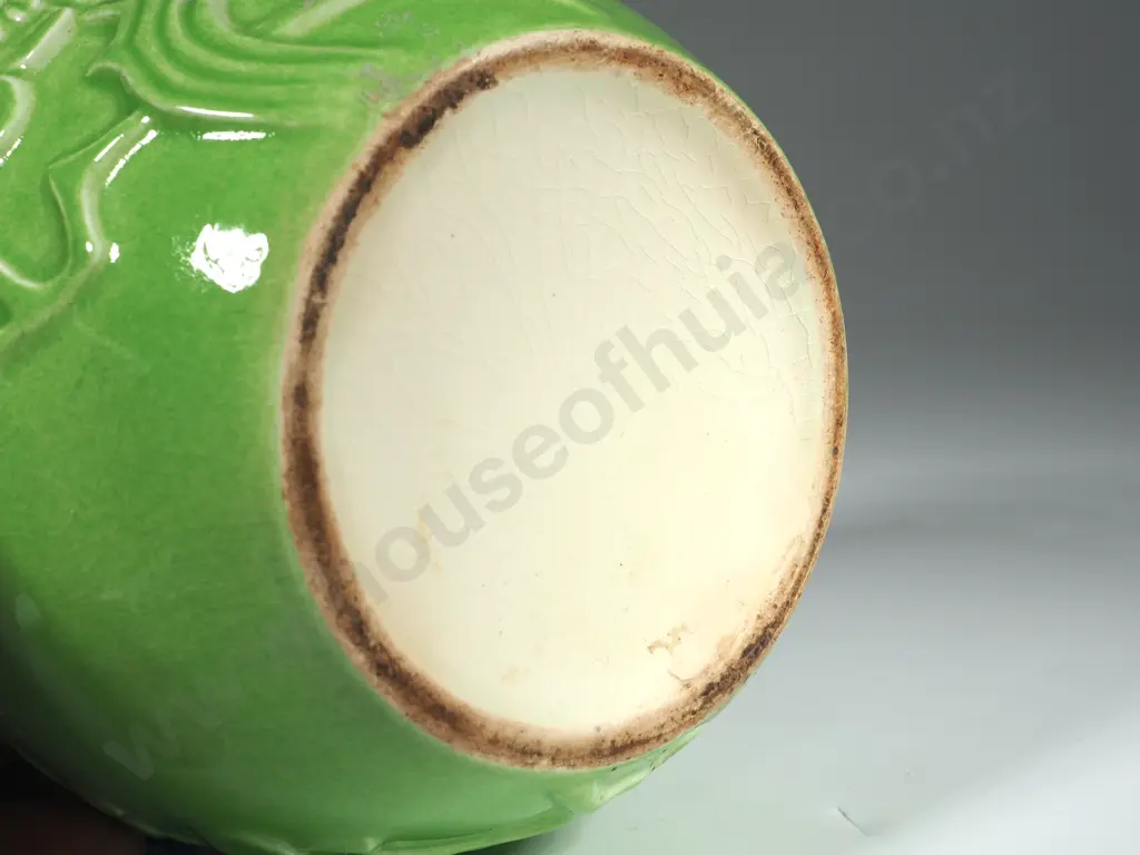 Crown Lynn Lime Green Ginger Jar w Moulded Apple Blossom Decoration Image 1++