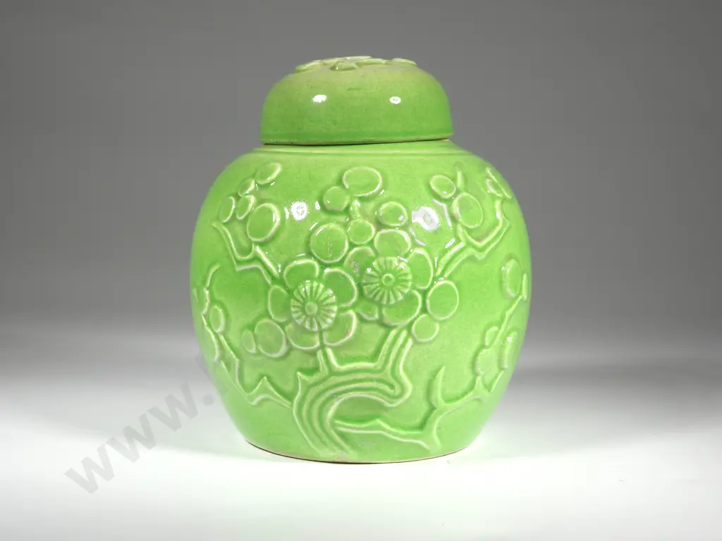 Crown Lynn Lime Green Ginger Jar w Moulded Apple Blossom Decoration Image 1++