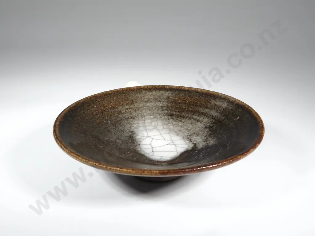 Lawrence Ewing Small Glazed Bowl With Crackle Glaze To White Glaze Image 1++