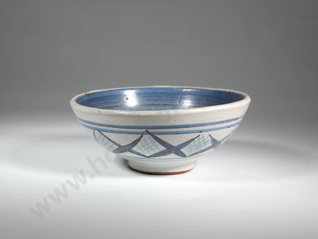 Hanmer  Blue Pottery Small Bowl With Unusual Criss Cross & Hatch Decoration Image 1++