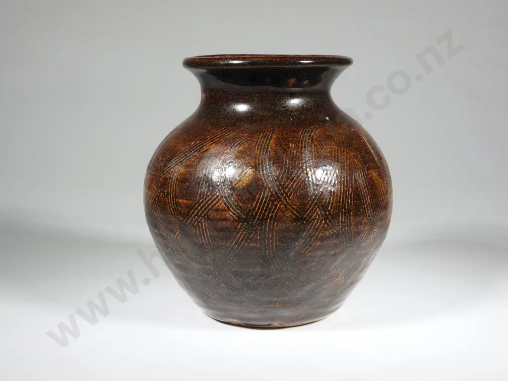 NZ Pottery Vase Brown Glazed  With Sgraffito Decoration. 160 mm Image 1++