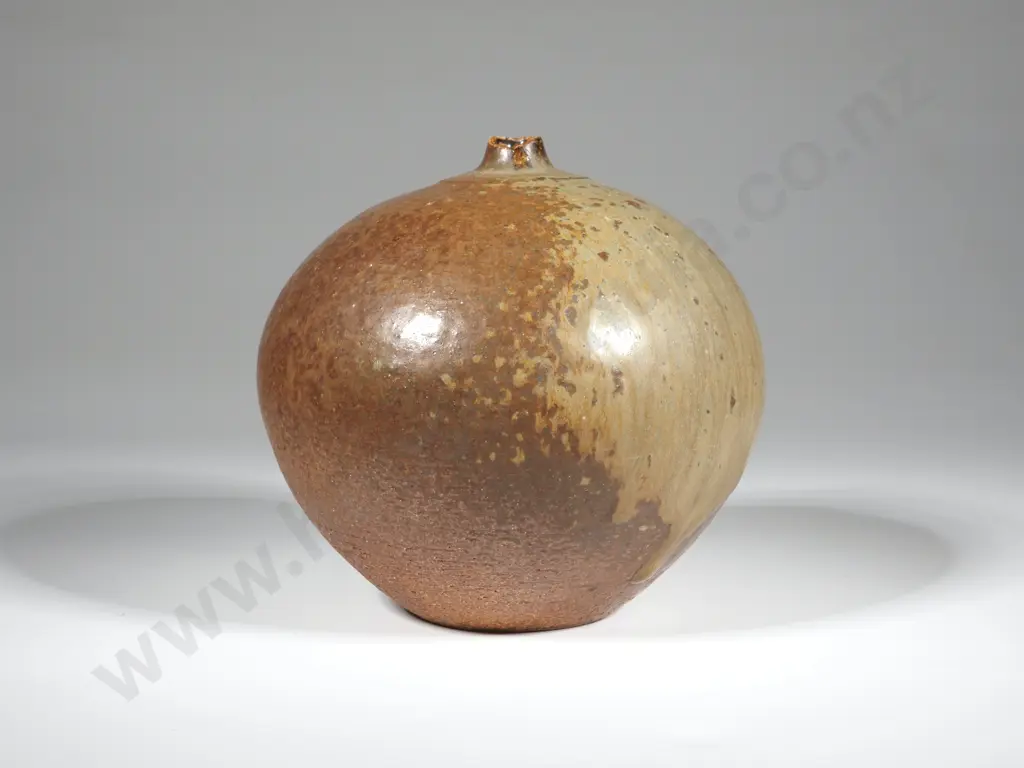 NZ Pottery Vase w Mottled Brown/Green Glaze. Marks Indecipherable Image 1++