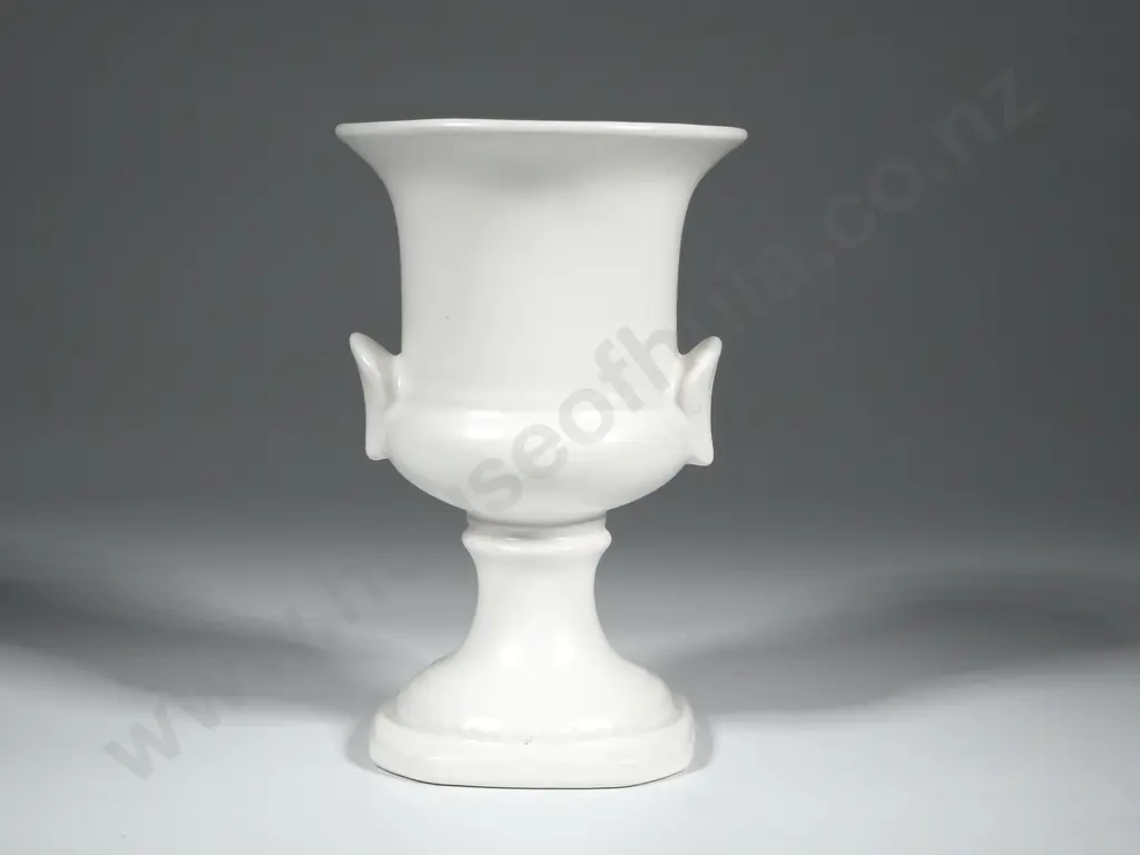 Cream 679 Crown Lyn Small Urn Image 1++