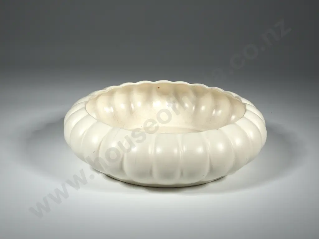 Cream 505 Crown Lyn Pumpkin Float Bowl Image 1++