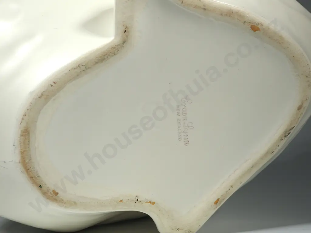 Large Crown Lynn Swan. The Neck Molded Within The Body. Printed Mark & Embossed Shape No. 170 Image 1++
