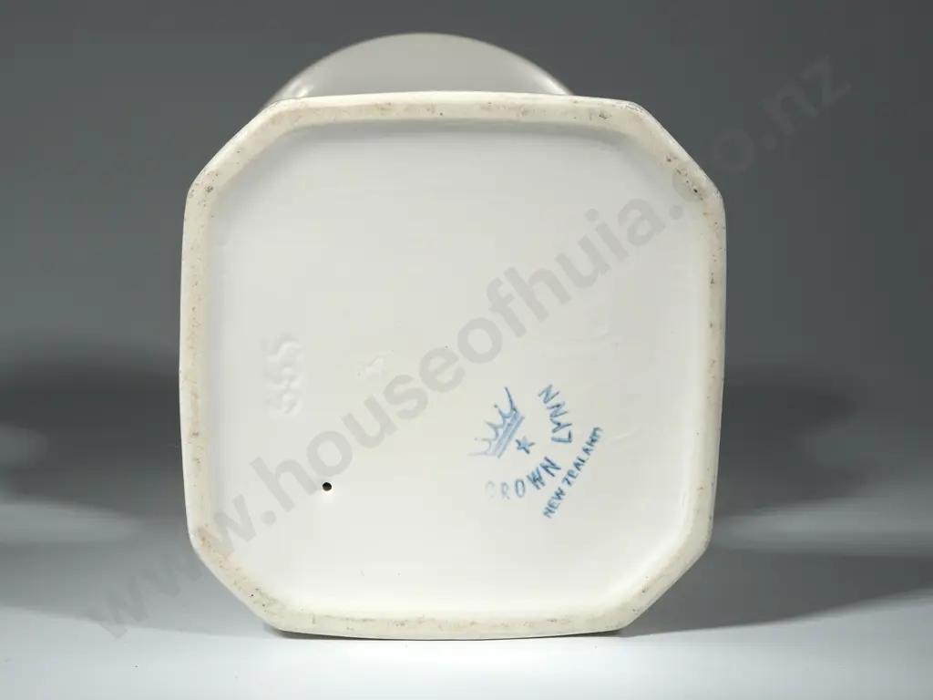 Crown Lynn Urn Shaped Vase. No 665  Image 1++