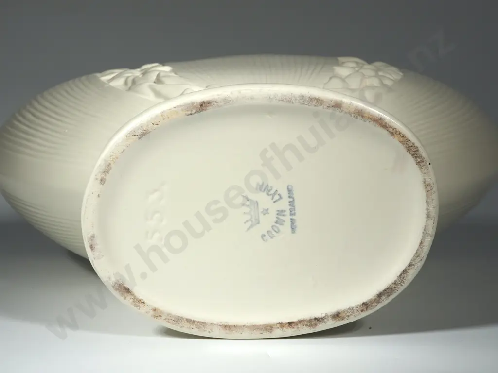 Crown Lynn Flower Stripe Mantle Vase. Printed Mark & Impressed No. 553 Image 1++