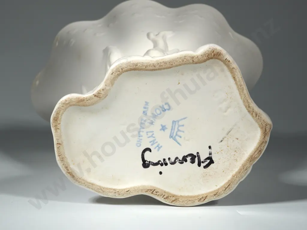 White #643 Crown Lyn Slip Cast Vase Image 1++