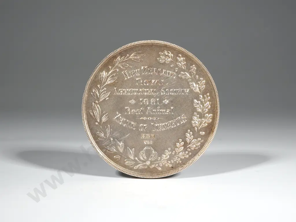 Large Sterling Silver NZ Royal Agricultural Society Medal for Best Animal 'Kelite Of Lindertis' 1961 Image 1++