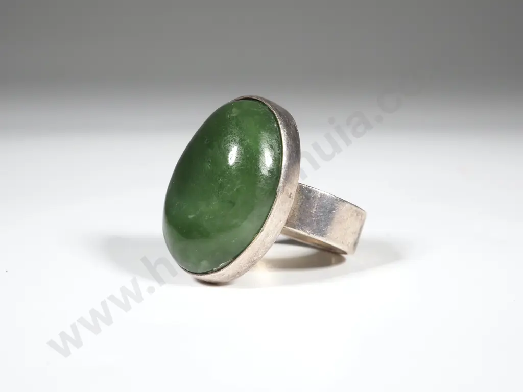 Large Oval Greenstone & Sterling Silver Ring Image 1++