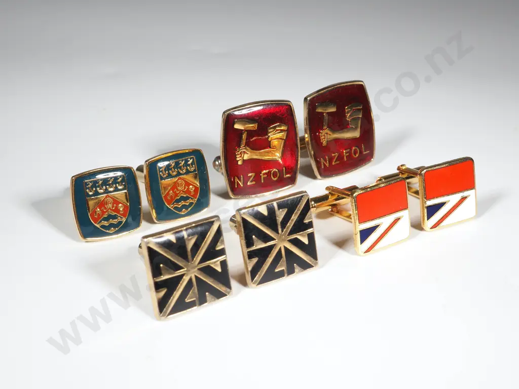 Set of Four Pairs Of New Zealand Related Cufflinks. Image 1++