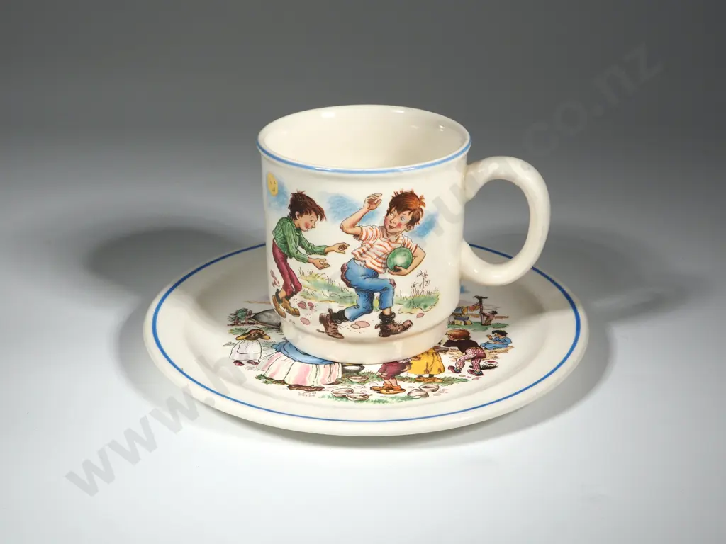 Crown Lynn Child's Plate & Mug. The Plate In The "Old Woman Who LIved In A Shoe" Image 1++