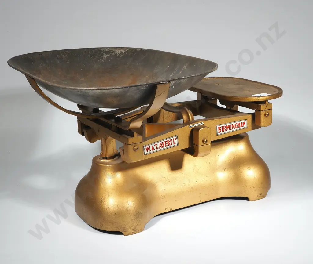 Large Set Of Antique Avery Scales Complete With Weights For Both Metric & Imperial Image 1++