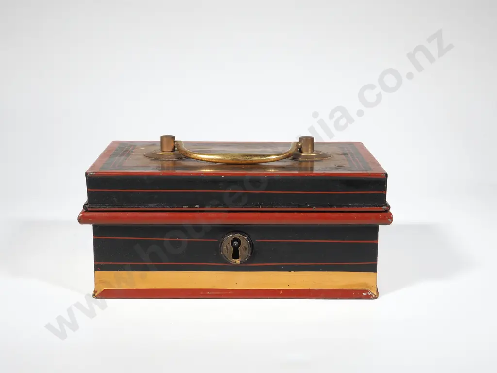 1930s Money Box/Cash Tin   Image 1++