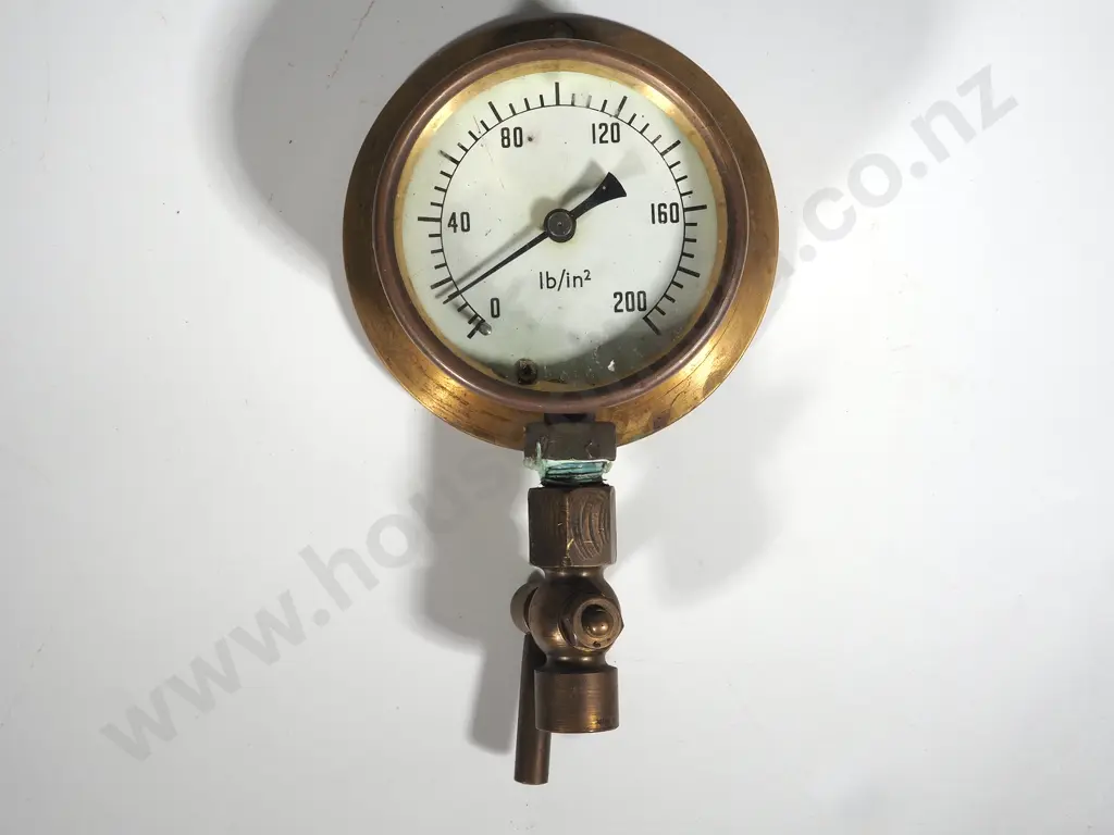 Small Vintage Pressure Gauge in Brass Image 1++