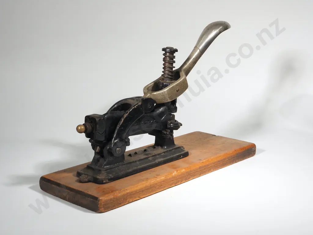 Large ACME Industrial Stapler Image 1++