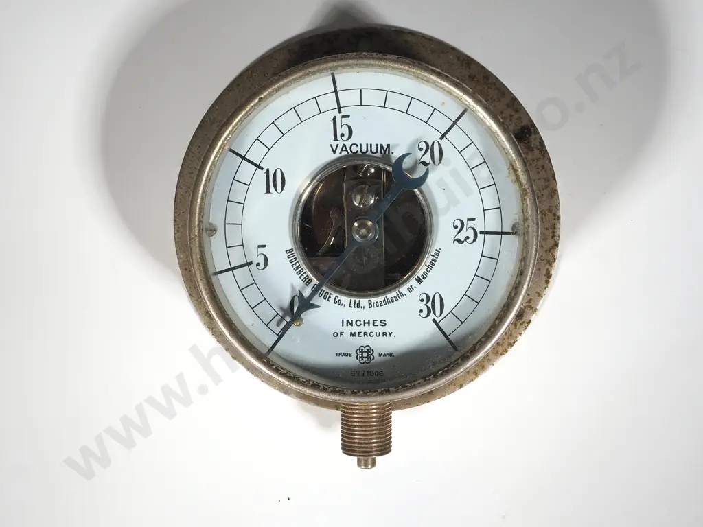 Large Vintage Vacuum Gauge in Chrome - Budenberg Gauge Co Ltd Manchester Image 1++