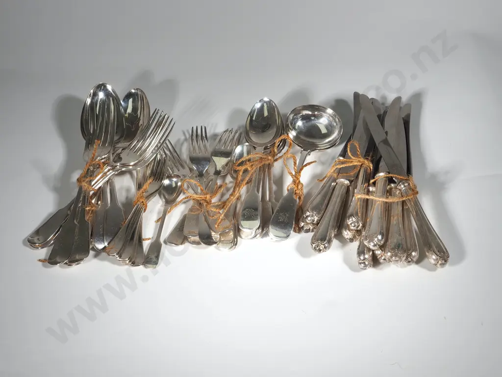 Silver Plate Flatware Set  Image 1++