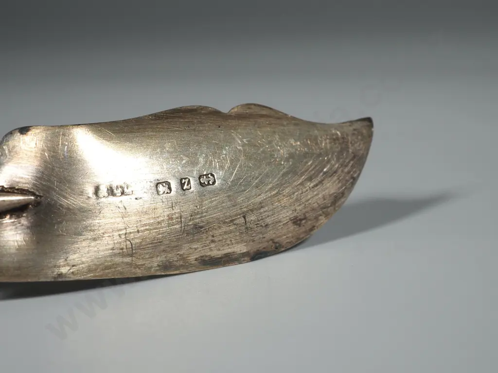 Sterling Silver & Mother of Pearl Butter Knife Image 1++