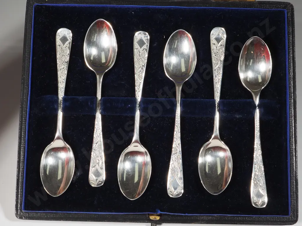 Boxed Sterling Silver Teaspoons. English Hallmarks Image 1++
