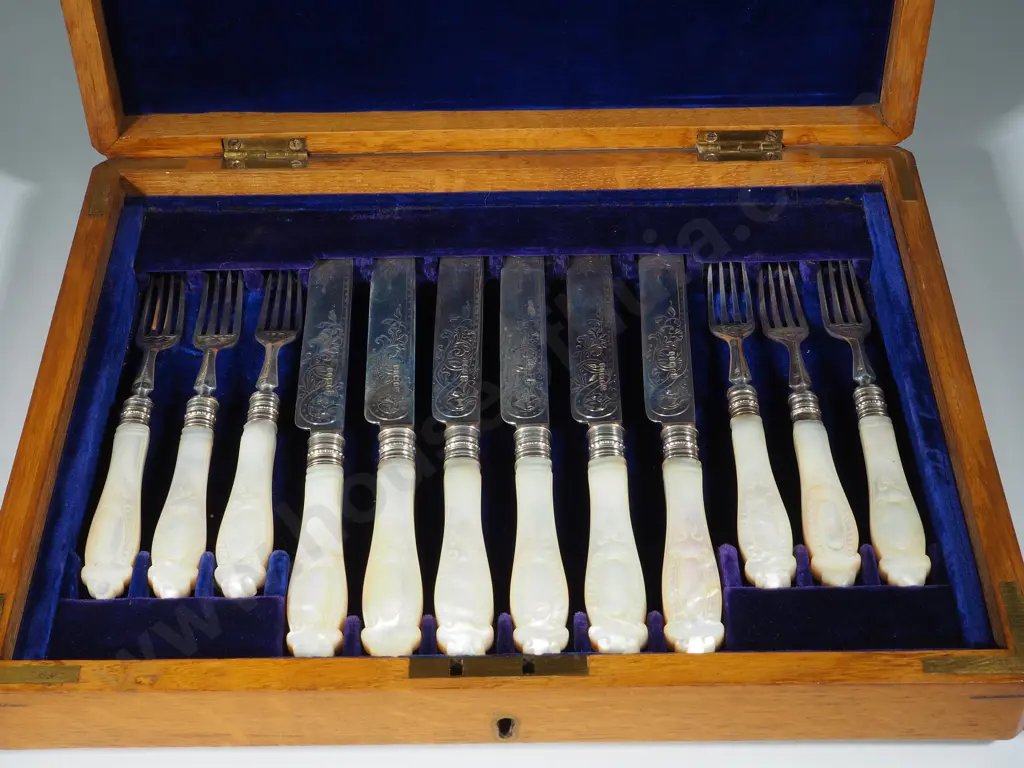 Sterling Silver Six Place Fruit Knife & Fork Set In Oak Box With Carved Mother Of Pearl Handle & Engraved  Blades Image 1++