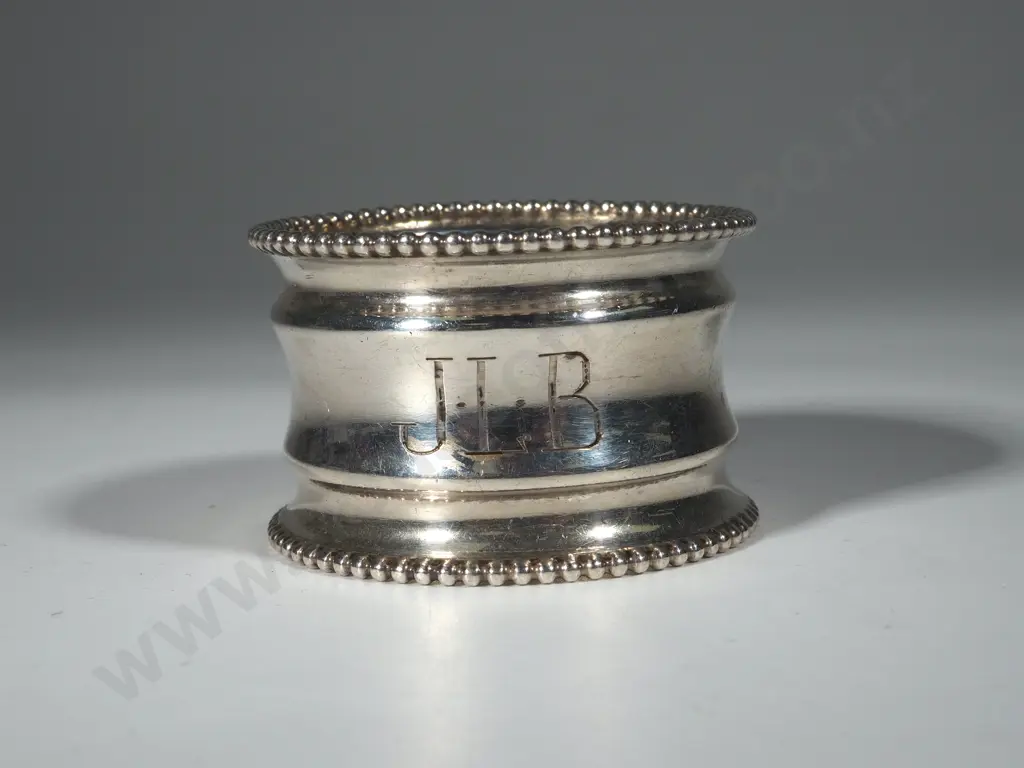 Sterling Silver Napkin/Serviette Ring With Convex Body & Beaded Edge Image 1++