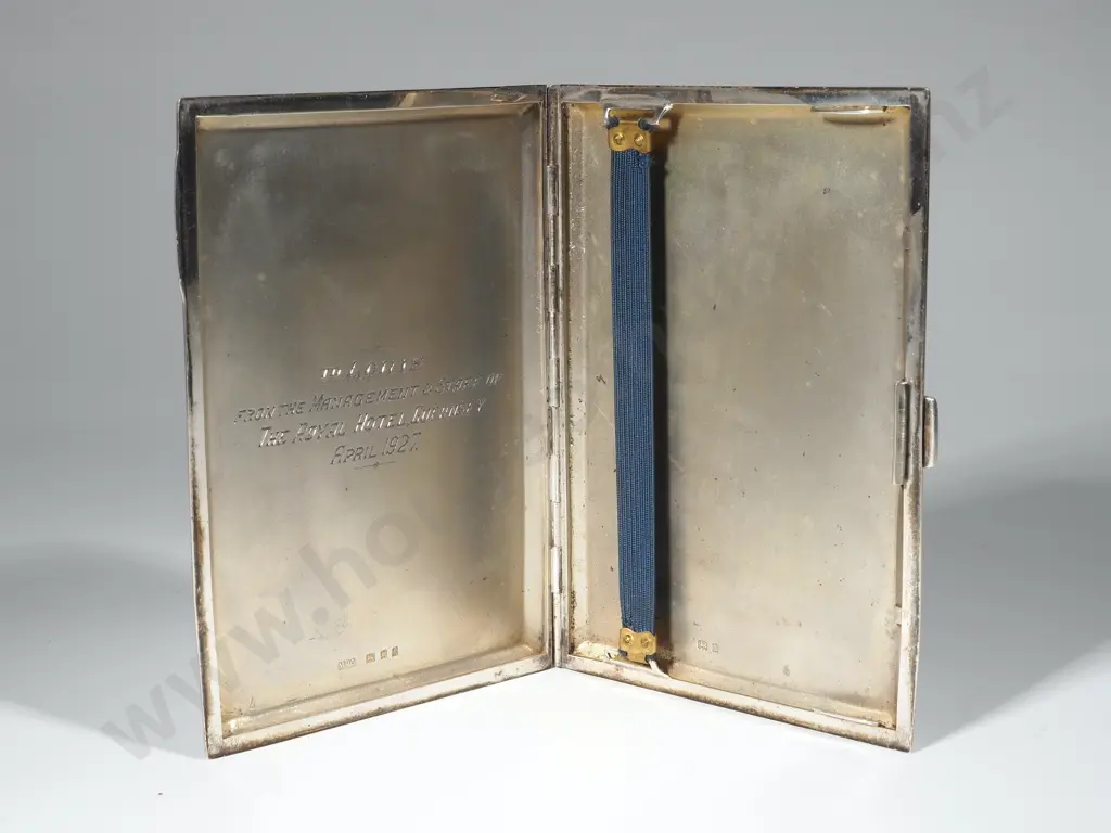Heavy Art Deco Engine Turned Cigarette Case. Image 1++