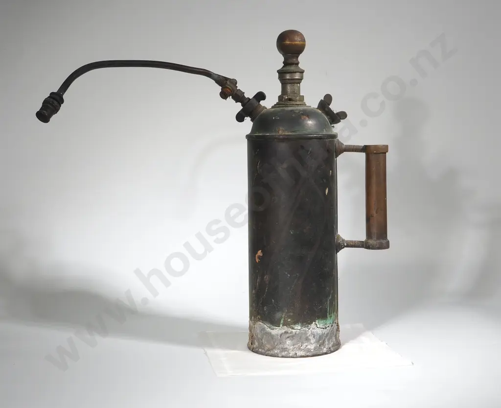 Antique Copper Pressurised Sprayer Image 1++