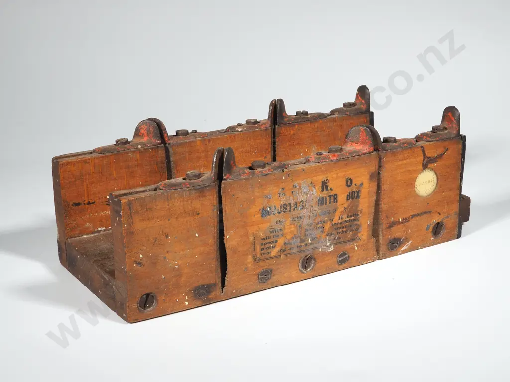 Vintage Adjustable Mitre Box Image 1++