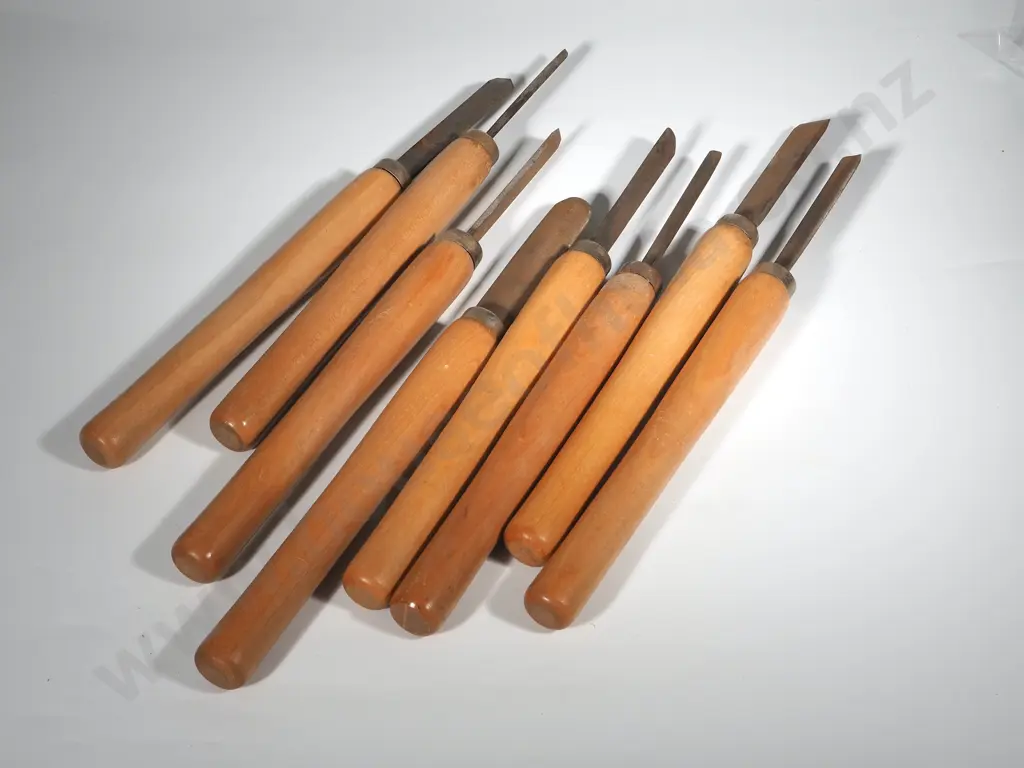 A Selection of Eight Wood Tools - Gravers Etc Image 1++
