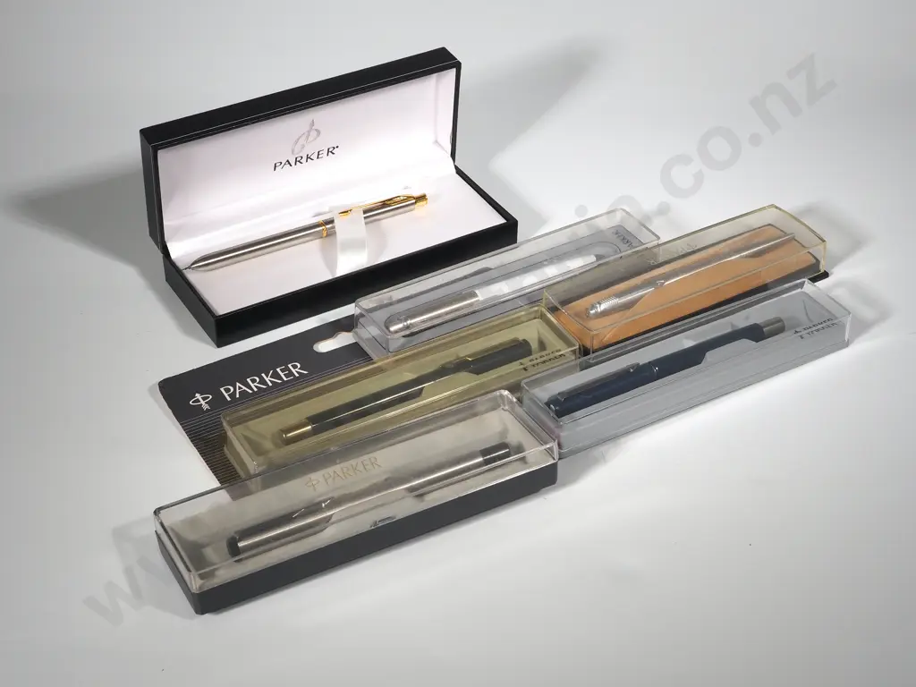Six Parker Pens: v, Fountain Pens & Biros Image 1++