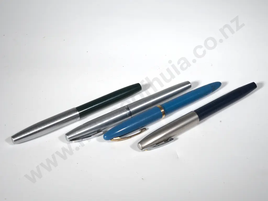 Lot of Four Fountain Pens Image 1++