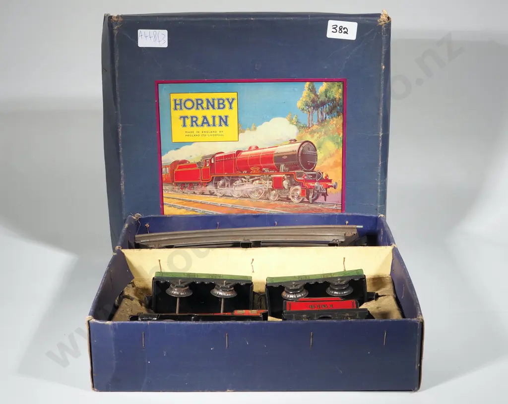 Boxed Hornby Train Set Containing Track & Wagons Image 1++