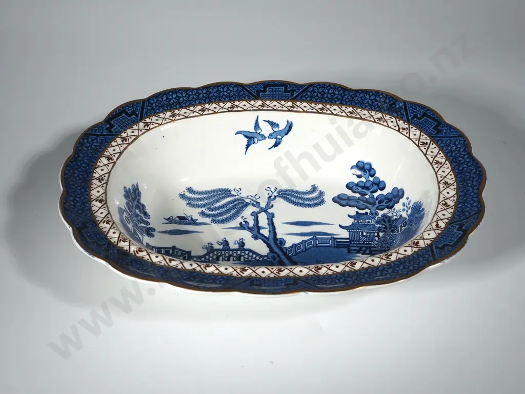 Booth's " Real Old Willow"  Serving Dish Image 1++