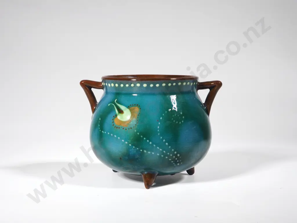 Longpark Torquay-ware Cauldron Shaped Vase Image 1++