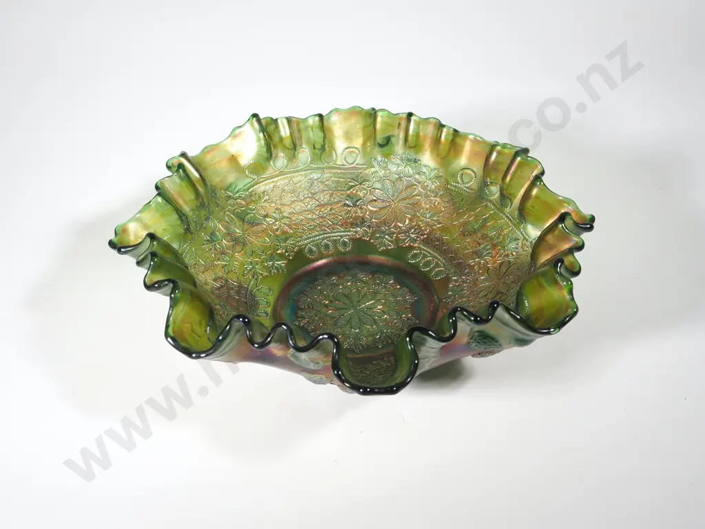 Green Carnival Glass Bowl Image 1++