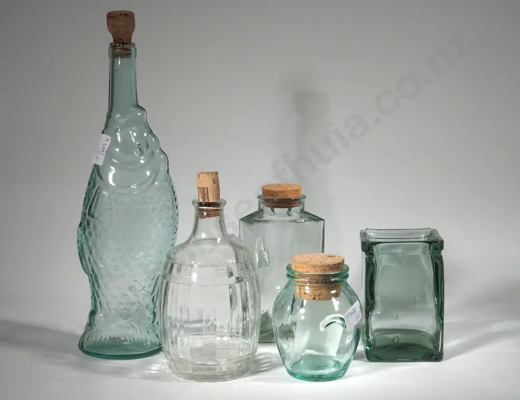 Five Pieces of Clear Glass incl Fish Bottle Image 1++