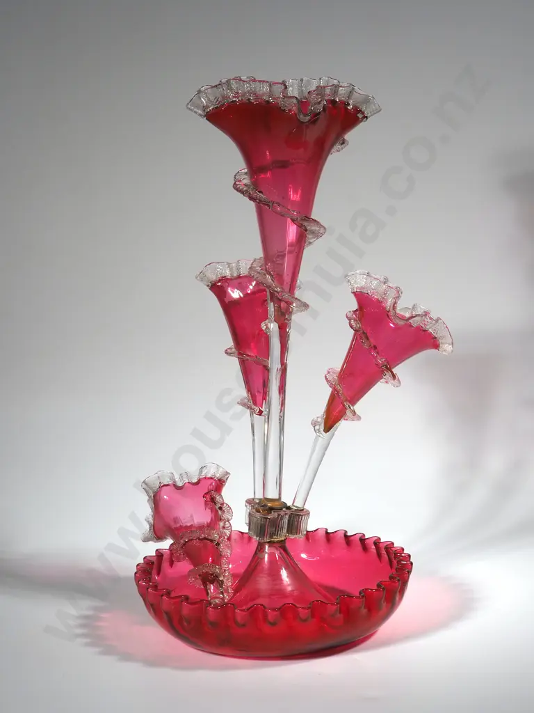Victorian Cranbury Glass Epergne Vase A/F Image 1++