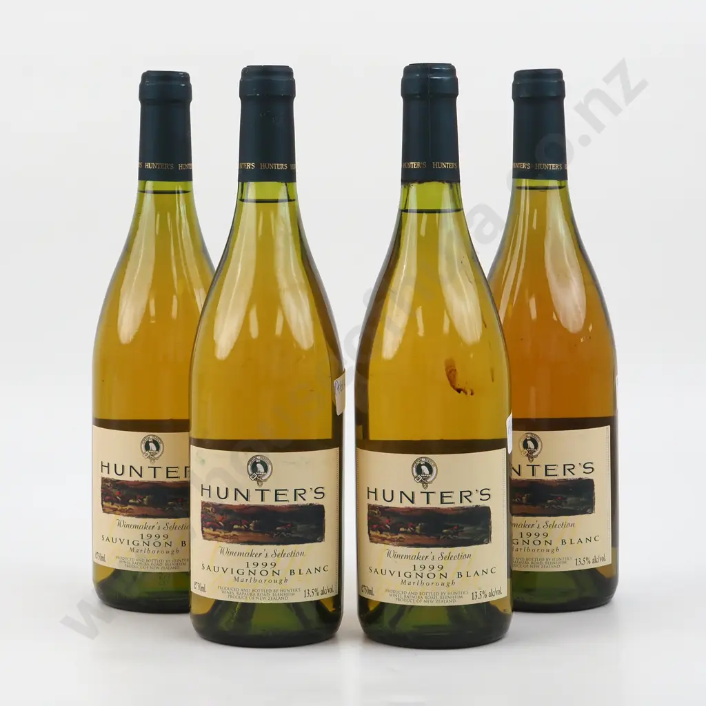Four Bottles 1999 Winemaker's Selection Sauvignon Blanc - Marlborough. Image 1++