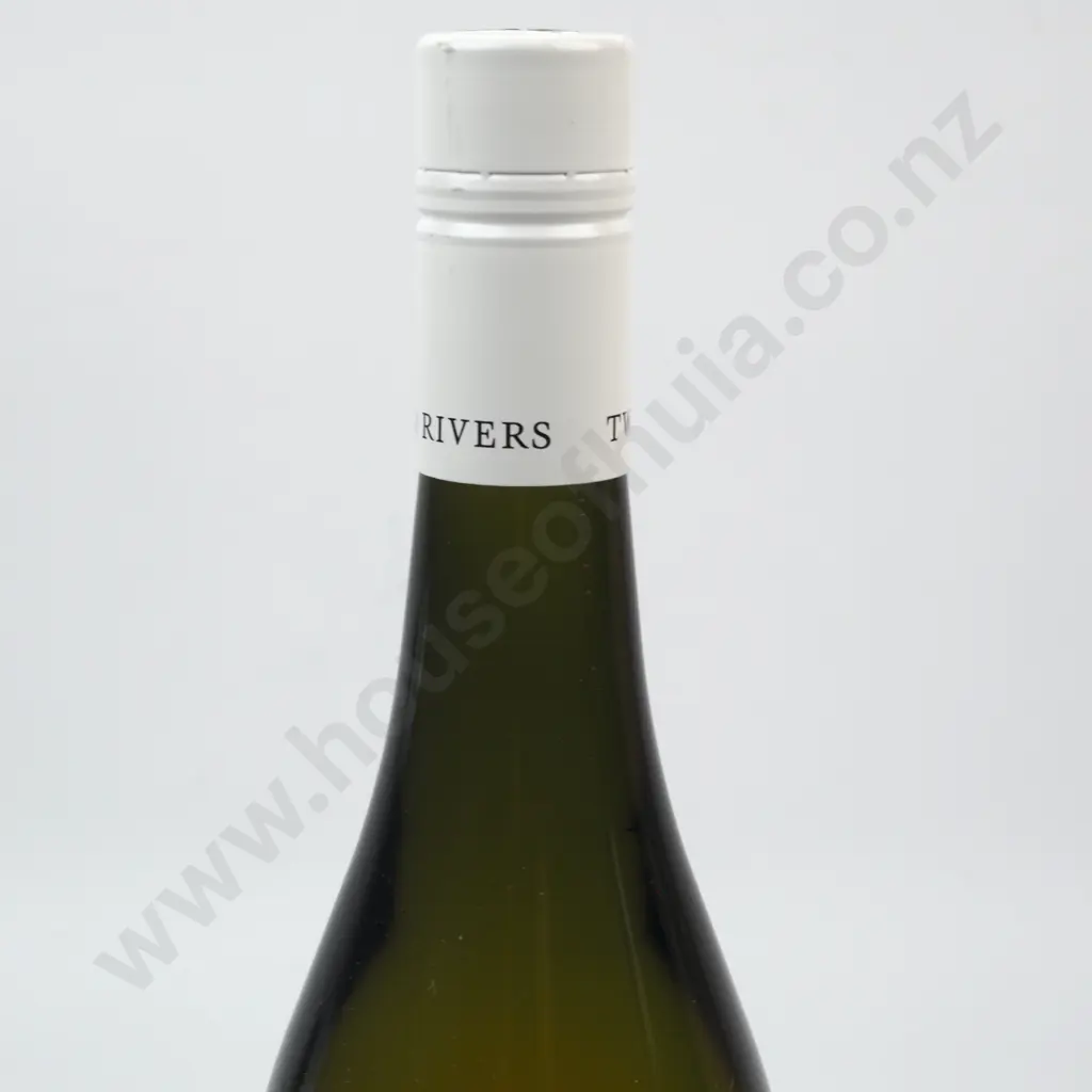 2019 Two Rivers Clos Des Pierre's Chardonnay. Marlborough, New Zealand. Image 1++