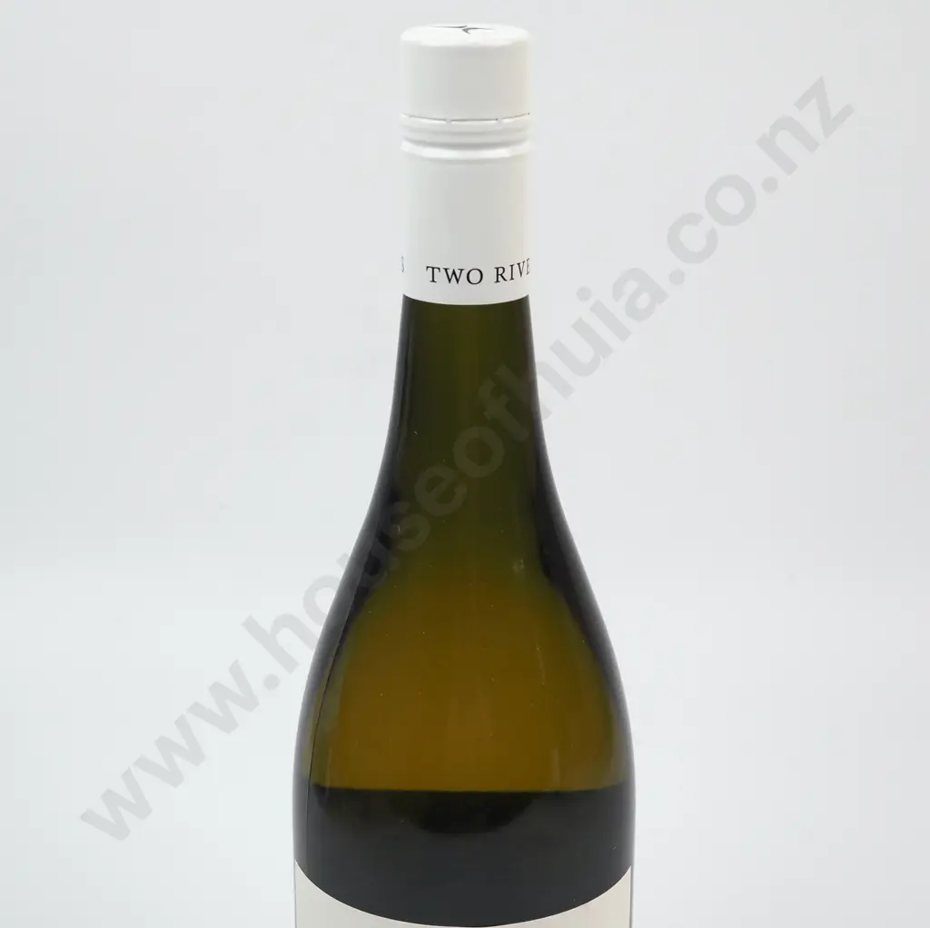 2019 Two Rivers Clos Des Pierre's Chardonnay. Marlborough, New Zealand. Image 1++