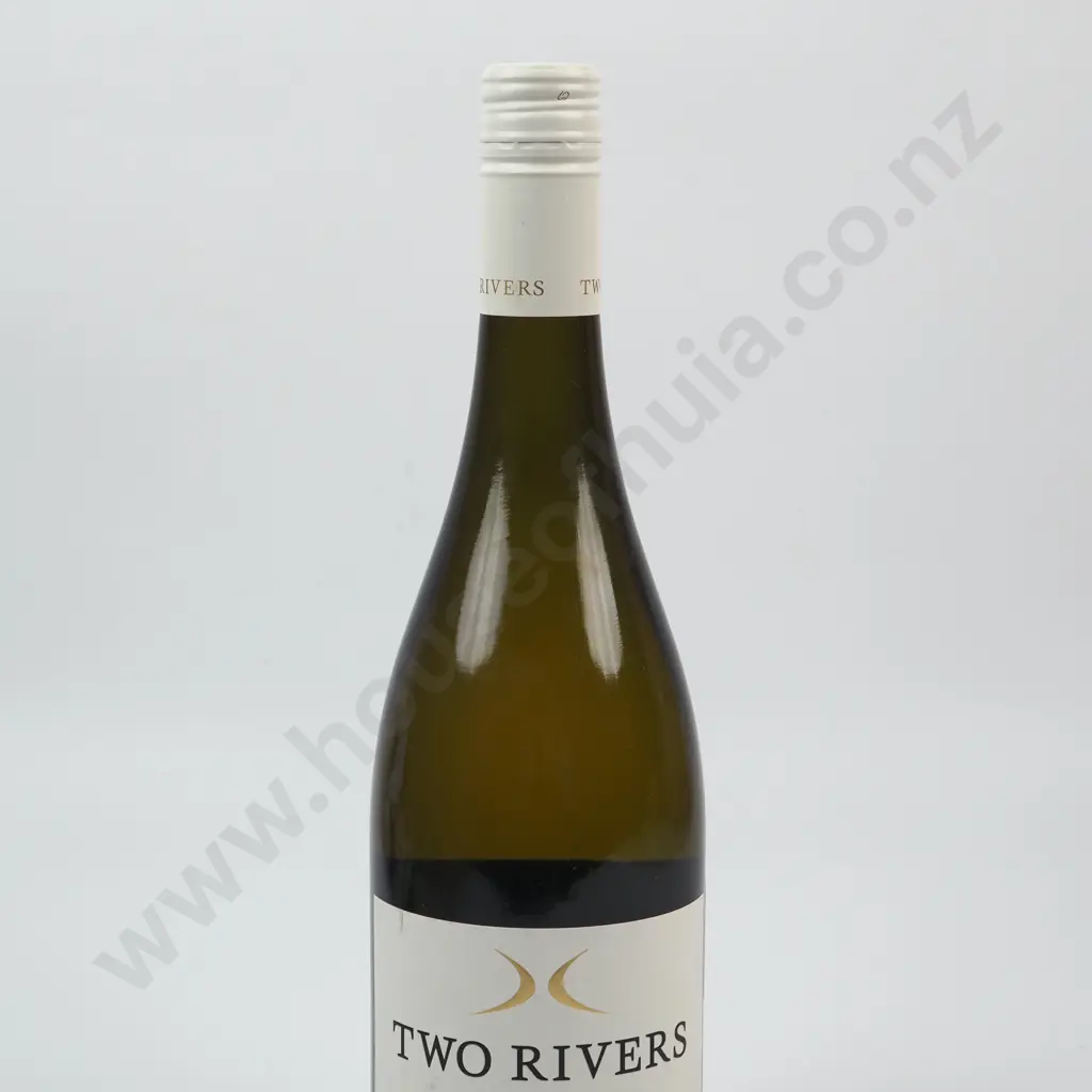 2018 Two Rivers Clos Des Pierre's Chardonnay. Marlborough, New Zealand. Image 1++