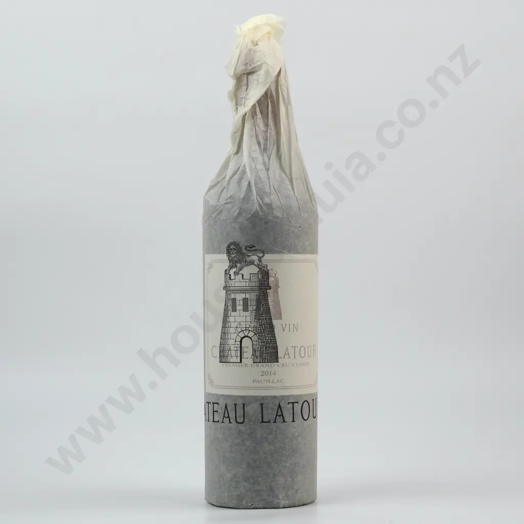 2014 Chateau Latour Pauillac. Premier Grand Cru Classé 1855. Image 1++