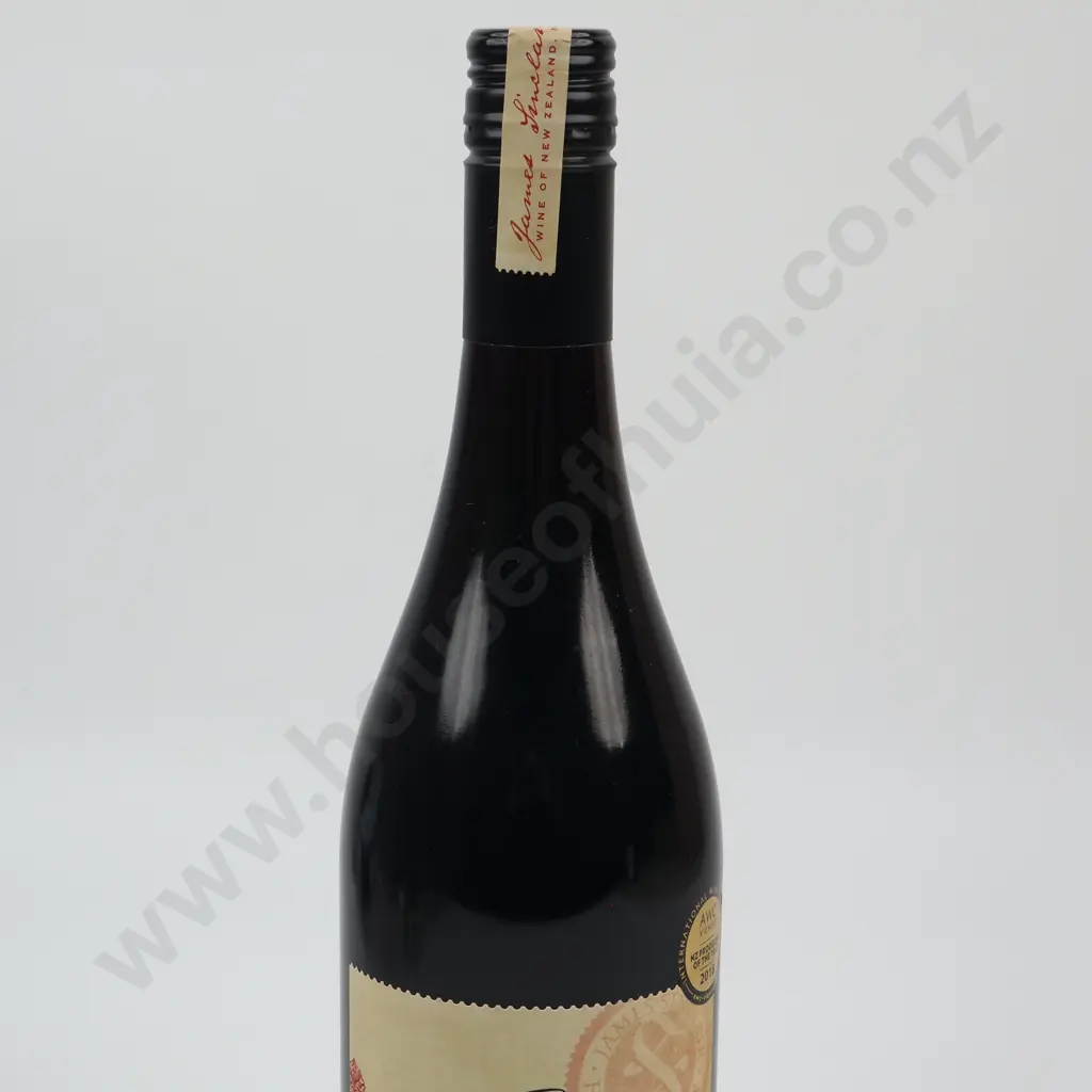 2019 Saint Clair James Sinclair Pinot Noir. Marlborough. Image 1++